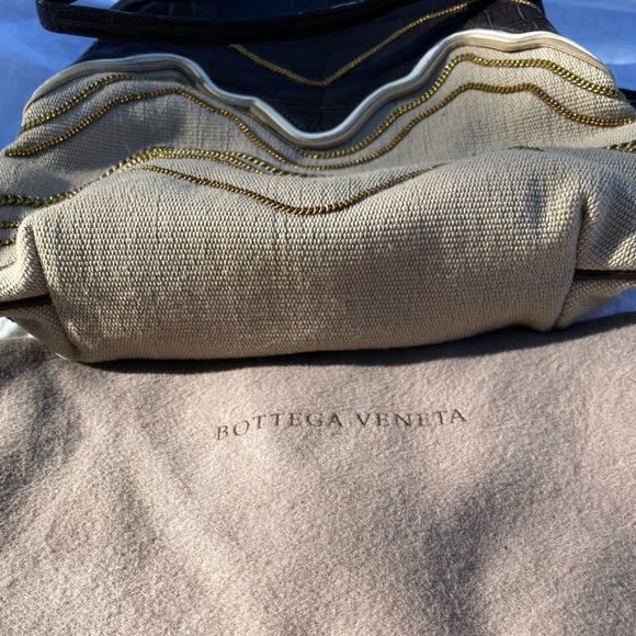 Bottega Veneta Hand Bag - Picture 4 of 9